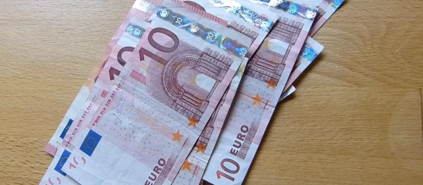 «Μίνι ανάσα» για τους εργαζόμενους - Έρχεται διπλή αύξηση στους μισθούς τους από την Πρωτοχρονιά